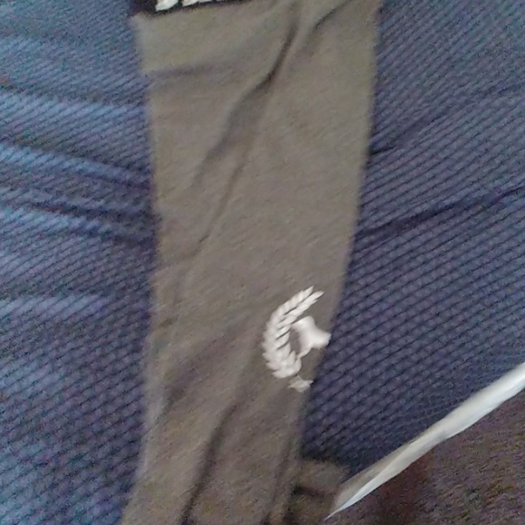 Leggings - Picture 2 of 3